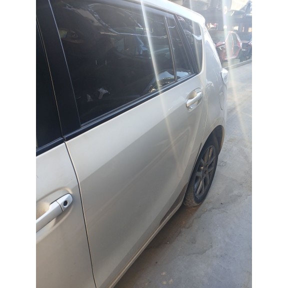Recambio de puerta trasera izquierda para toyota verso (_r2_) 1.6 d4-d (war20_) referencia OEM IAM 670040F040  