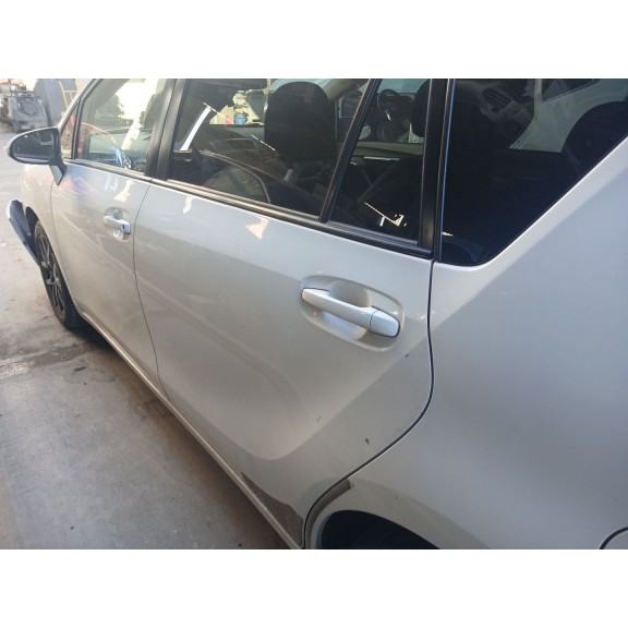 Recambio de puerta trasera izquierda para toyota verso (_r2_) 1.6 d4-d (war20_) referencia OEM IAM 670040F040  
