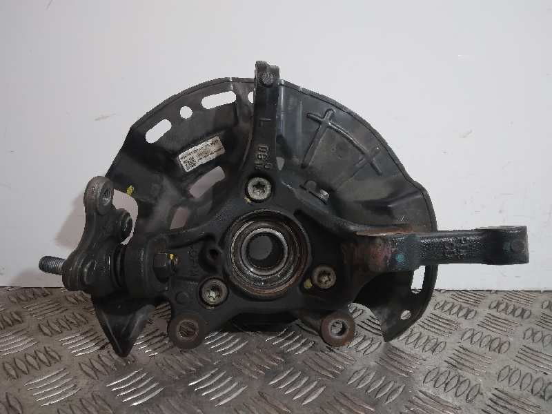 Recambio de mangueta delantera izquierda para hyundai i30 (pd) essence referencia OEM IAM  CON ROTULA CON ABS