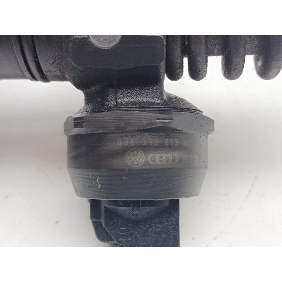 Recambio de inyector para volkswagen passat berlina (3b3) 1.9 tdi referencia OEM IAM 038130073al  
