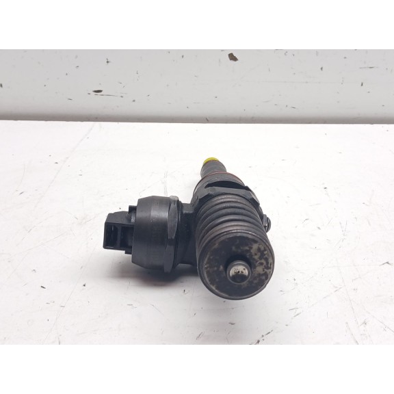 Recambio de inyector para volkswagen passat berlina (3b3) 1.9 tdi referencia OEM IAM 038130073al  