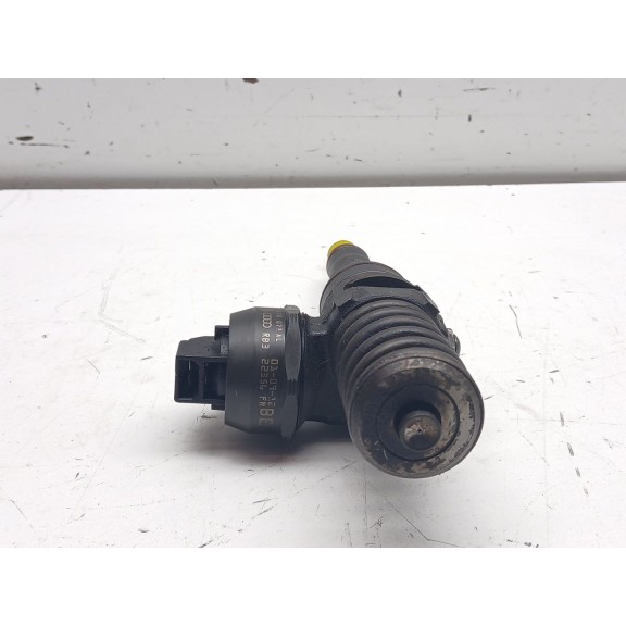 Recambio de inyector para volkswagen passat berlina (3b3) 1.9 tdi referencia OEM IAM 038130073al  