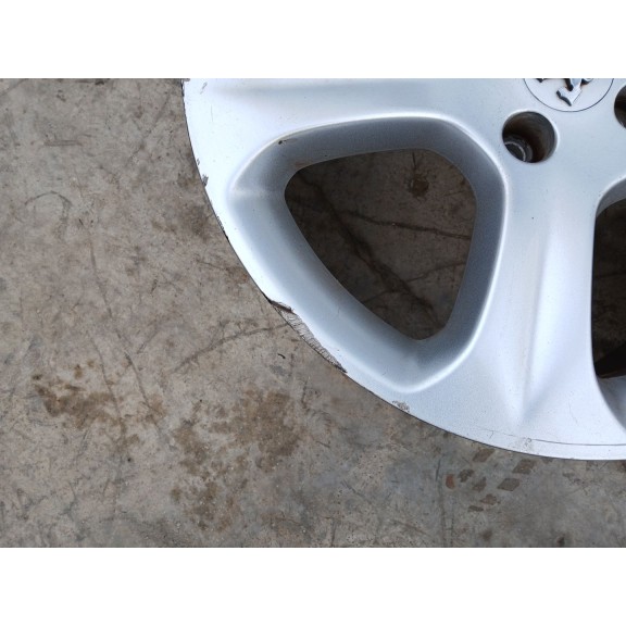 Recambio de llanta para peugeot 3008 confort referencia OEM IAM 7.5JX18 CH4 ET29 X1 9685121480
