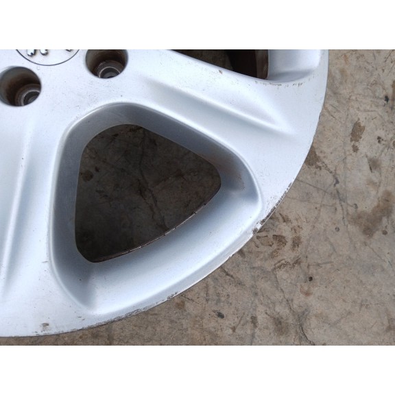 Recambio de llanta para peugeot 3008 confort referencia OEM IAM 7.5JX418 CH4 ET29 X1 9685121480