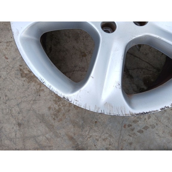 Recambio de llanta para peugeot 3008 confort referencia OEM IAM 7.5JX18 CH4 ET29 X1 9685121480