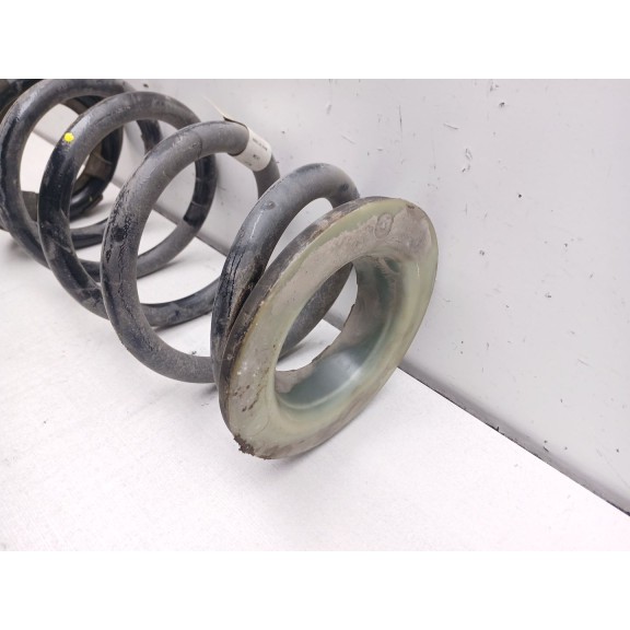 Recambio de muelle trasero izquierdo para tesla model 3 (5yj3) ev awd referencia OEM IAM 134447200B  