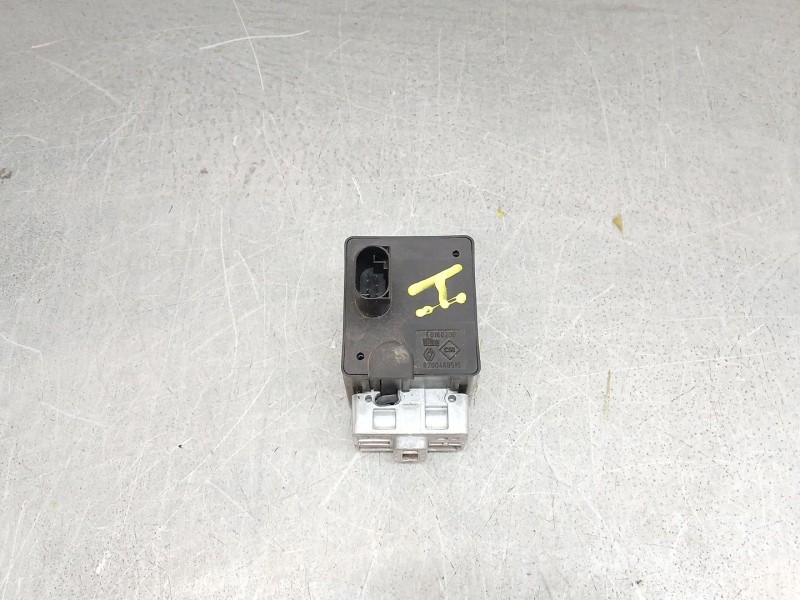 Recambio de modulo electronico para renault megane ii (bm0/1_, cm0/1_) 2.0 16v turbo referencia OEM IAM 8200468515  