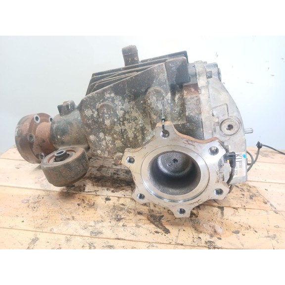 Recambio de diferencial trasero para infiniti qx70 3.7 awd referencia OEM IAM 3831100048  