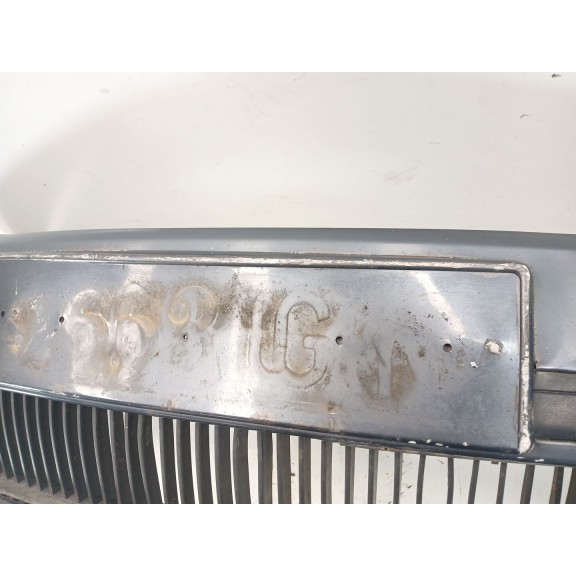 Recambio de paragolpes delantero para skoda superb i (3u4) 1.9 tdi referencia OEM IAM 3U0807217  