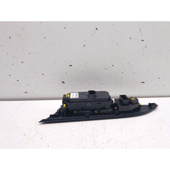 Recambio de mando elevalunas delantero izquierdo para mazda 3 (bk) 1.6 (bk14) referencia OEM IAM 03123000bp4l  