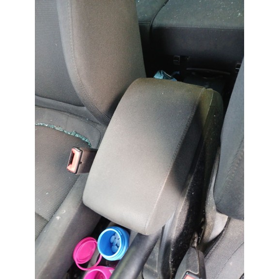 Recambio de apoyabrazos central para skoda yeti (5l) 2.0 tdi referencia OEM IAM   