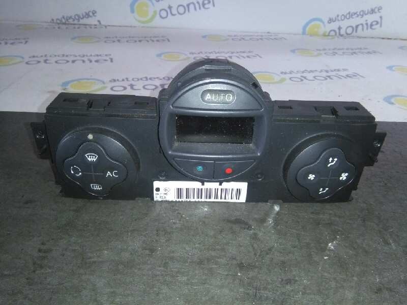 Recambio de mando climatizador para renault megane ii berlina 5p referencia OEM IAM 8200070752  