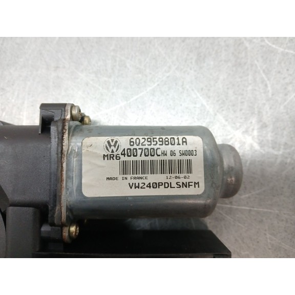 Recambio de motor elevalunas delantero derecho para volkswagen polo (9n1) trendline referencia OEM IAM   