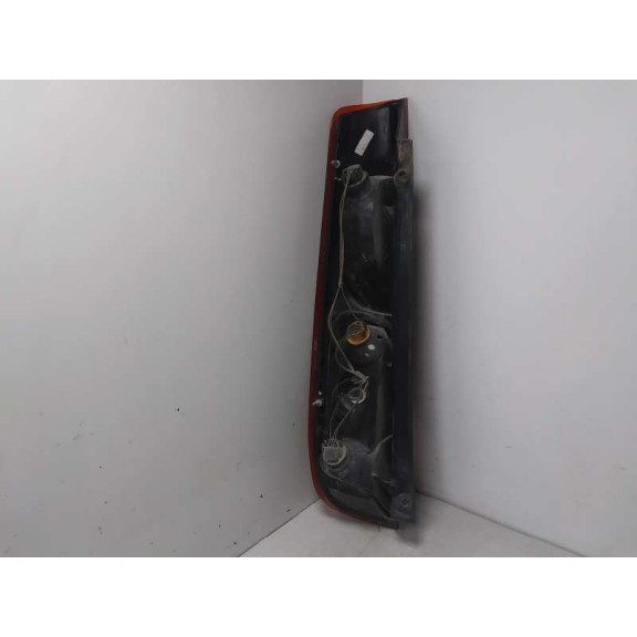 Recambio de piloto trasero derecho para ford fiesta (cbk) ambiente referencia OEM IAM  2 SERIE 3 PUERTAS