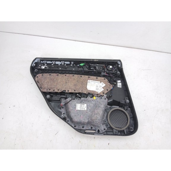 Recambio de guarnecido puerta trasera derecha para volkswagen arteon (3h8) referencia OEM IAM 3G8867212  