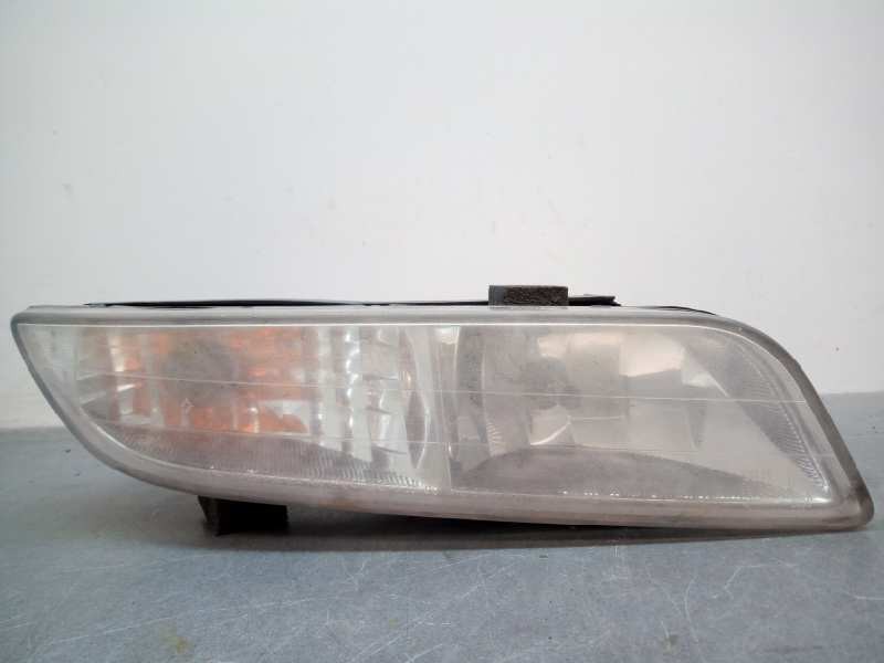 Recambio de faro antiniebla derecho para ssangyong rexton 2.7 turbodiesel cat referencia OEM IAM 8320208522  