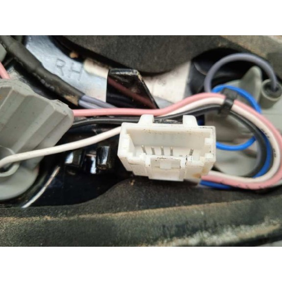 Recambio de piloto trasero derecho interior para hyundai tucson 25 aniversario 4x2 referencia OEM IAM 92404D7500  