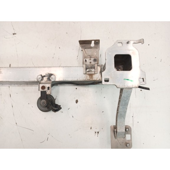 Recambio de refuerzo paragolpes delantero para citroën c4 cactus 1.2 thp 110 referencia OEM IAM   