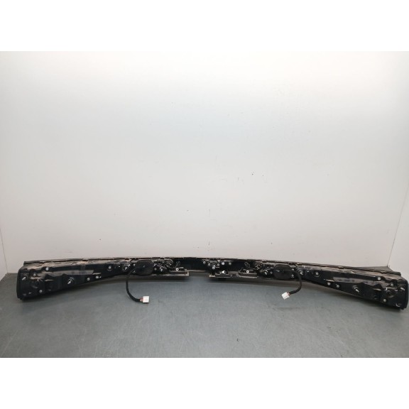 Recambio de piloto trasero central para omoda 5 referencia OEM IAM 605000724AA  