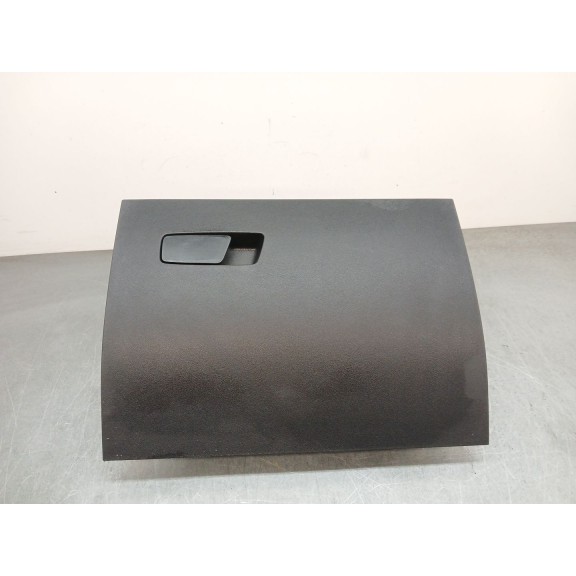 Recambio de guantera para omoda 5 referencia OEM IAM 401001828AA  