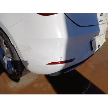 Recambio de paragolpes trasero para seat leon sportstourer 1.5tsi referencia OEM IAM  con sensores de aparcamiento 