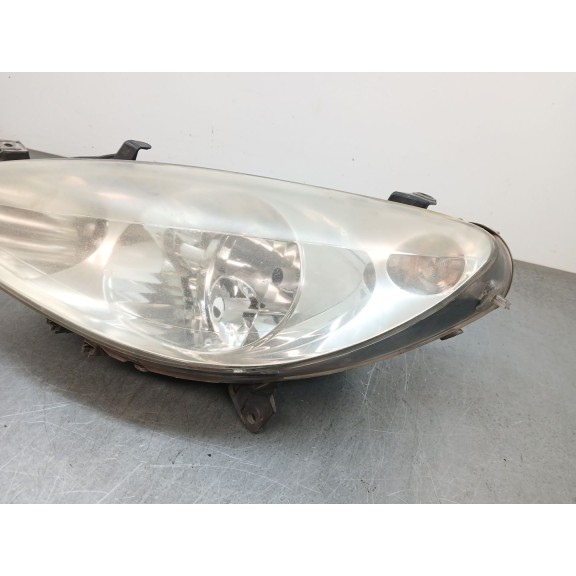 Recambio de faro izquierdo para peugeot 307 break (3e) 2.0 hdi 90 referencia OEM IAM 9641615780  