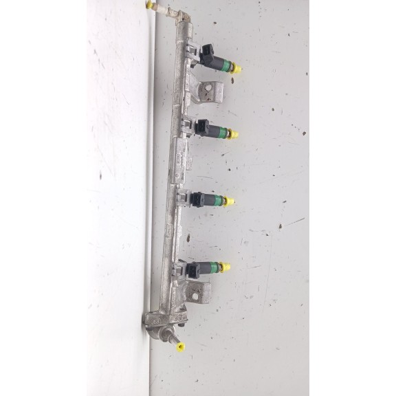Recambio de rampa inyectora para ford fiesta (cbk) ghia referencia OEM IAM   