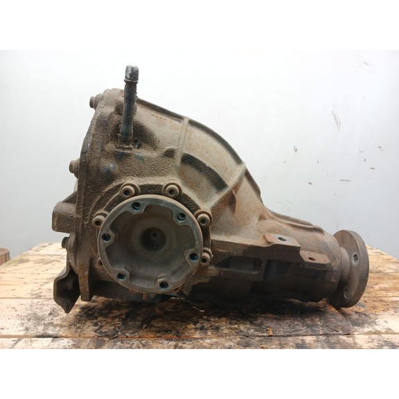 Recambio de diferencial trasero para ssangyong rodius i 2.7 xdi referencia OEM IAM T43A000  