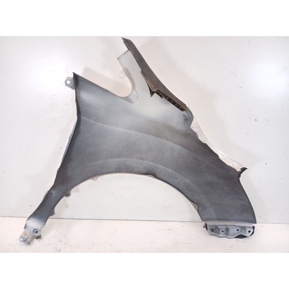 Recambio de aleta delantera izquierda para toyota verso (_r2_) 1.6 d4-d (war20_) referencia OEM IAM   