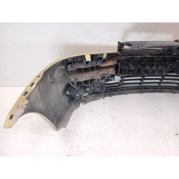 Recambio de paragolpes delantero para renault clio ii (bb_, cb_) 1.5 dci (b/cb08) referencia OEM IAM   