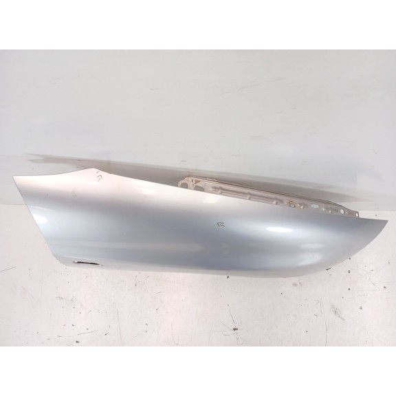 Recambio de aleta delantera derecha para seat ibiza iii (6l1) 1.2 referencia OEM IAM 6L0821022C  