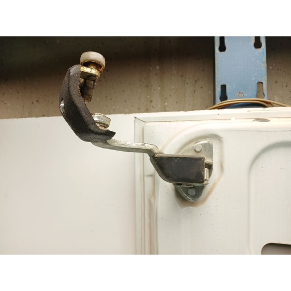 Recambio de puerta lateral corredera derecha para iveco daily pr cabina doble 29 l... batalla 3450 referencia OEM IAM 3803522 CA