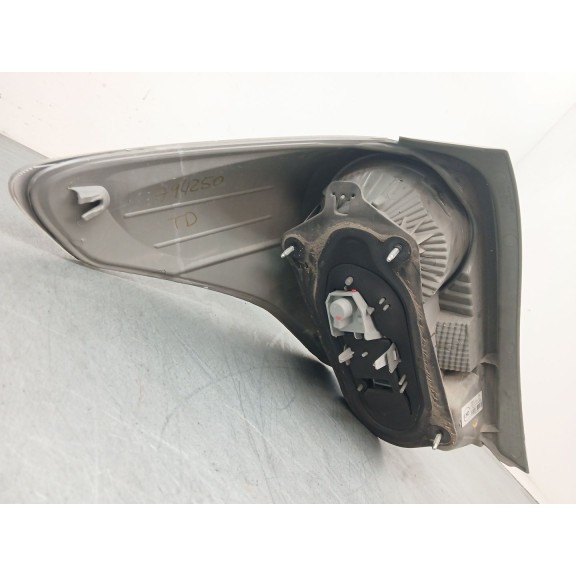 Recambio de piloto trasero derecho para toyota verso (_r2_) 1.6 d4-d (war20_) referencia OEM IAM 815500F130  