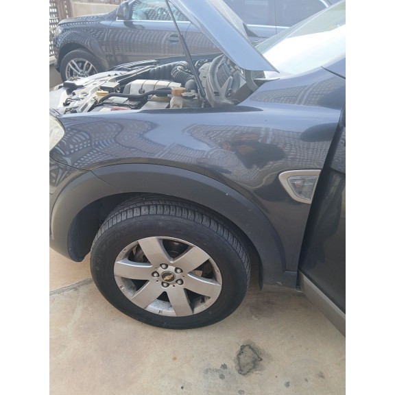 Recambio de aleta delantera izquierda para chevrolet captiva (c100, c140) 2.0 d 4wd referencia OEM IAM   