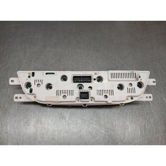 Recambio de cuadro instrumentos para ssangyong rodius i 2.7 xdi referencia OEM IAM 8020021403  