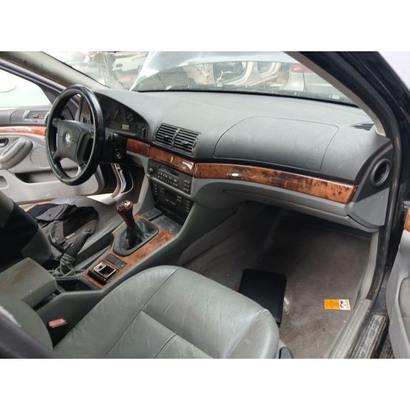 bmw 5 (e39) del año 1996