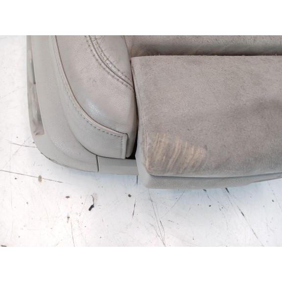 Recambio de asiento delantero derecho para audi q7 (4l) 3.0 tdi referencia OEM IAM 8E0881206C  