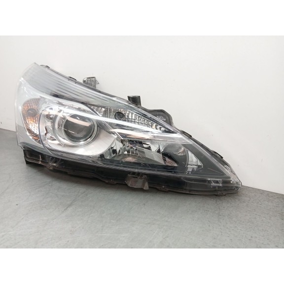 Recambio de faro derecho para toyota verso (_r2_) 1.6 d4-d (war20_) referencia OEM IAM 811300F61  