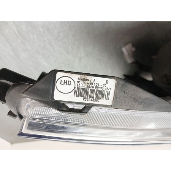Recambio de faro derecho para toyota verso (_r2_) 1.6 d4-d (war20_) referencia OEM IAM 811300F61  