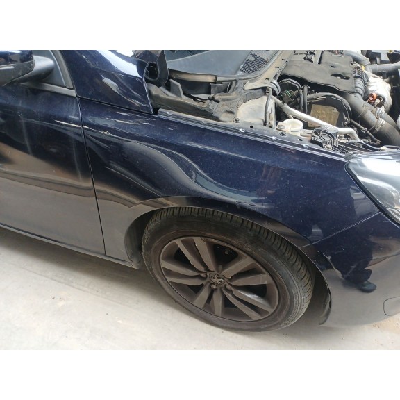 Recambio de aleta delantera derecha para peugeot 308 ii (lb_, lp_, lw_, lh_, l3_) 1.6 hdi / bluehdi 115 referencia OEM IAM   