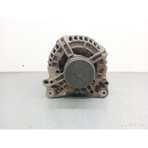 Recambio de alternador para seat altea xl (5p5, 5p8) 1.6 tdi referencia OEM IAM 03l903023  