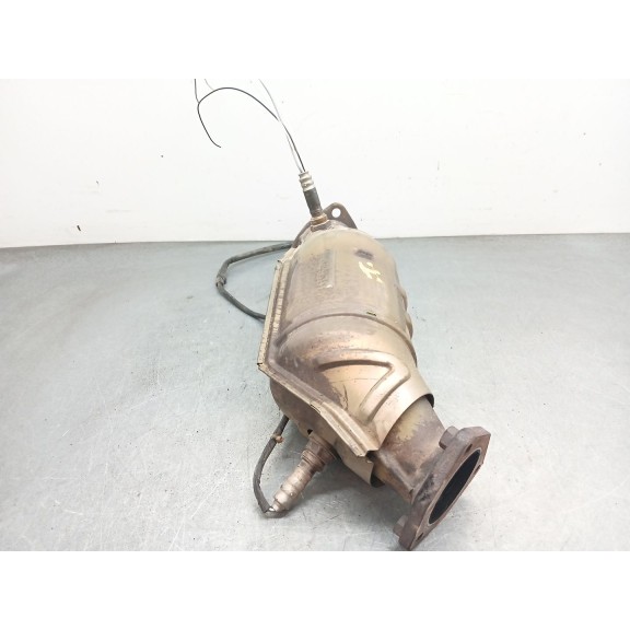 Recambio de catalizador para volkswagen passat b5.5 (3b3) 1.6 referencia OEM IAM 8d0131702hh  