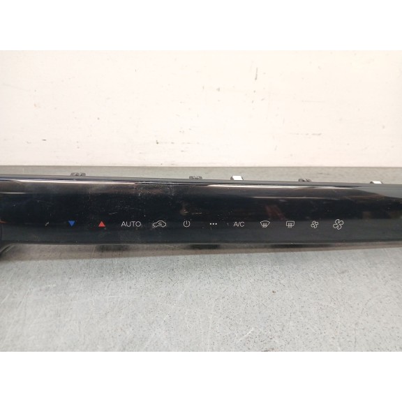 Recambio de mando climatizador para omoda 5 referencia OEM IAM 301001203AA  