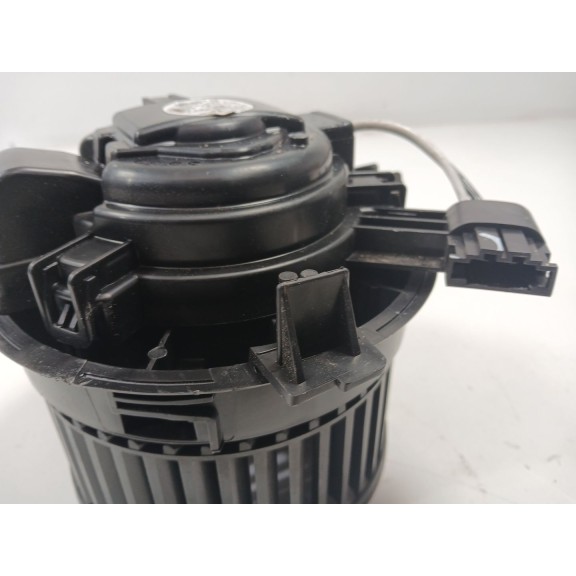 Recambio de motor calefaccion para omoda 5 referencia OEM IAM 301001542AA  