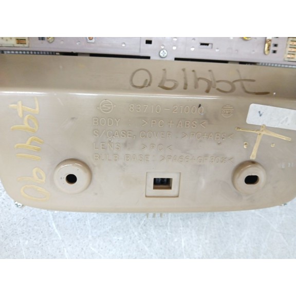 Recambio de display para ssangyong rodius i 2.7 xdi referencia OEM IAM 8110021000  