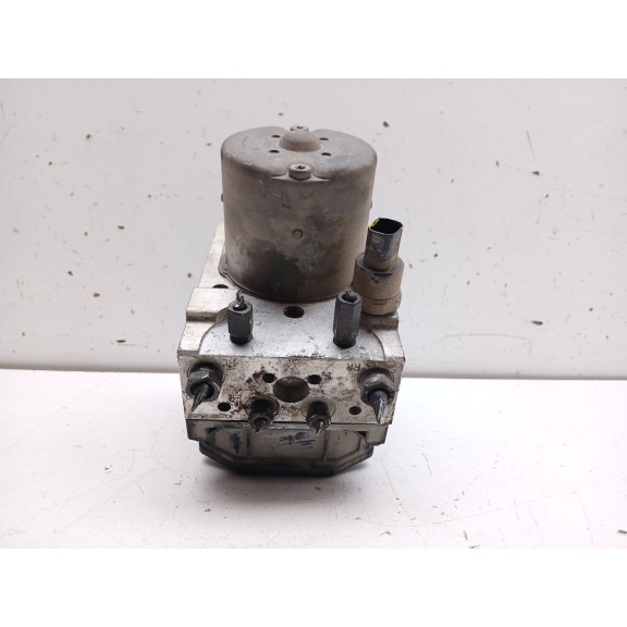 Recambio de abs para toyota avensis sedán (_t25_) 2.0 d-4d (adt250_) referencia OEM IAM   