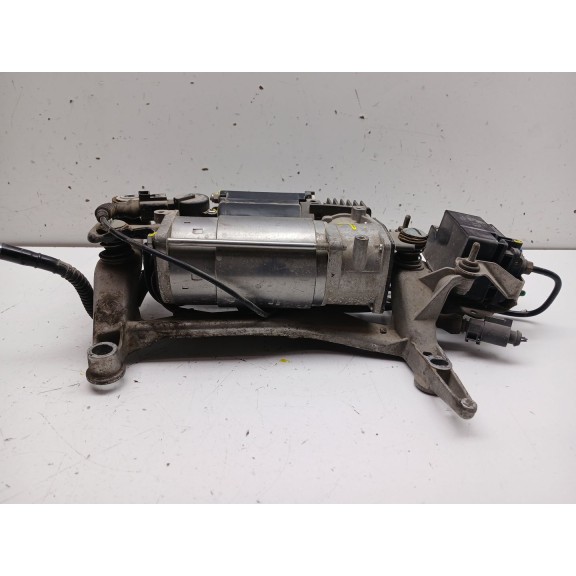 Recambio de bomba suspension para audi q7 (4l) 3.0 tdi referencia OEM IAM   