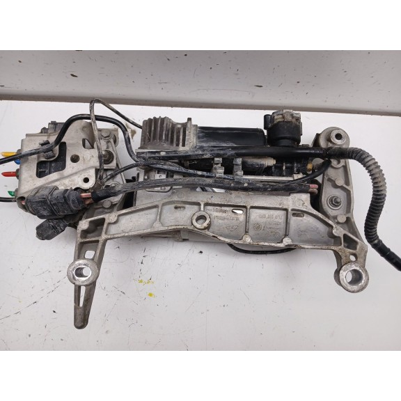Recambio de bomba suspension para audi q7 (4l) 3.0 tdi referencia OEM IAM   