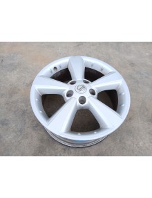 Recambio de llanta para nissan qashqai i (j10, nj10) 2.0 dci referencia OEM IAM 61/2JX17 CH5 ET40 X1 JD110MB55