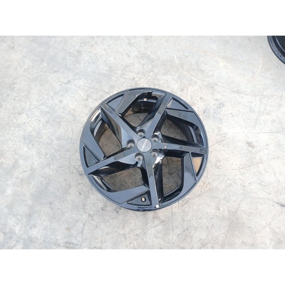 Recambio de llanta para omoda 5 referencia OEM IAM 7JX18 ET33 X1 203000879AA